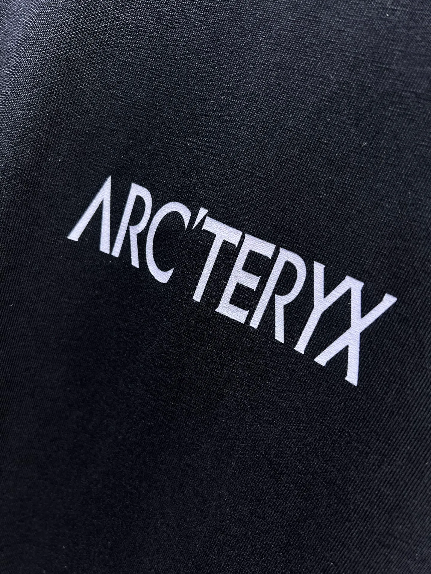 arcteryx🌟New Arrival T T Hot Sale 99 🐎🐎Size：S-XXL Black White 2 （Size ） Size S 110 54 69 21 M 114 56 71 22 L 118 58 73 22 XL 122 60 75 23 2XL 126 62 77 23